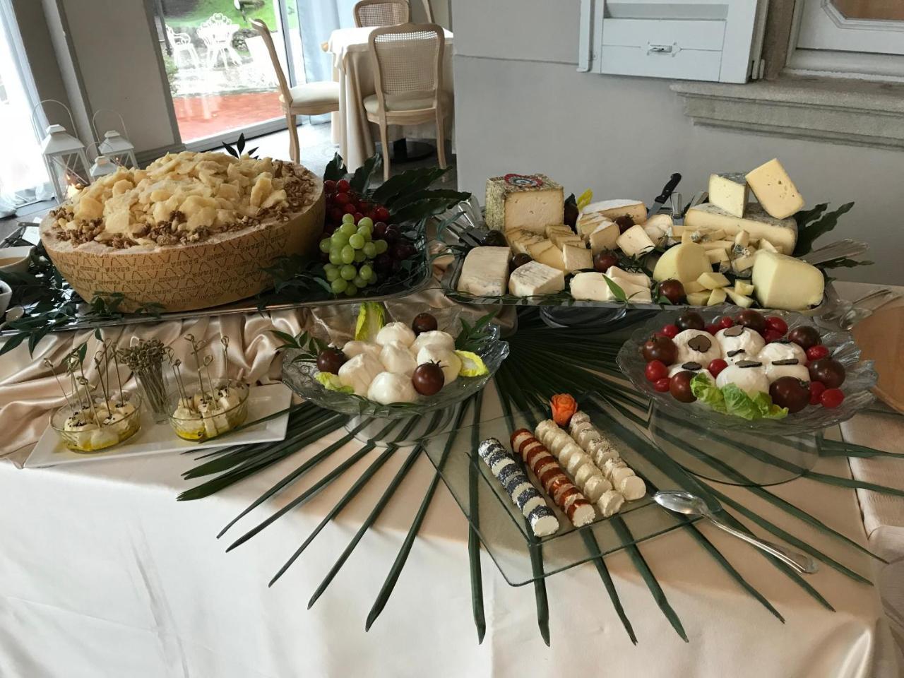 Boutique Hotel Villa Giulia Valmadrera Eksteriør bilde